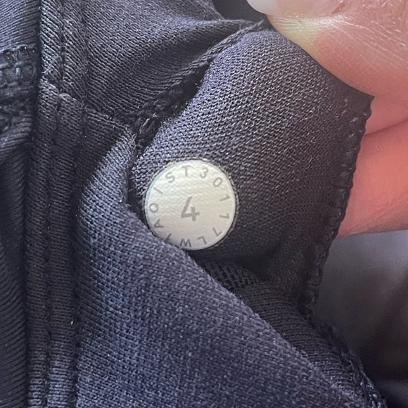 Lululemon In Training Tank - Picture 3 of 5